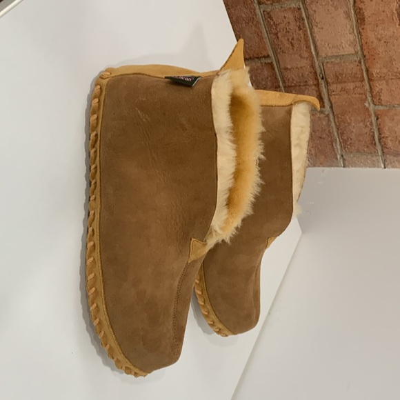 L.L. Bean men’s slippers - Picture 3 of 6
